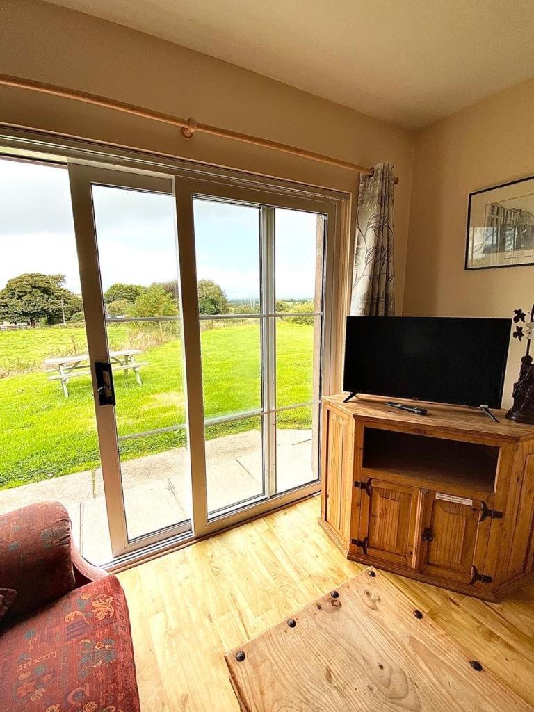 Quiet Farm Bungalow Enniskillen Fermanagh Exterior foto